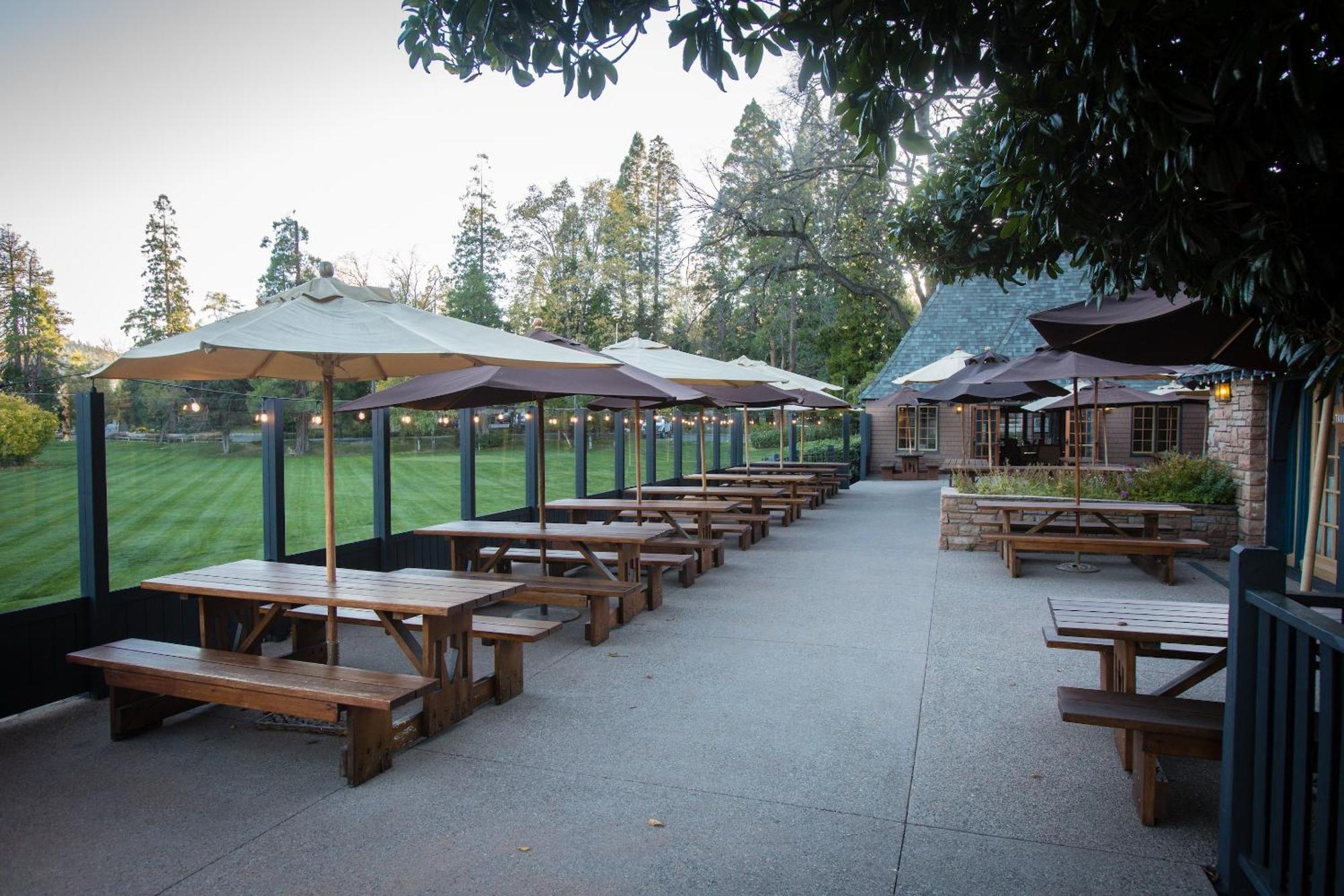 Ucla Lake Arrowhead Lodge Exterior foto